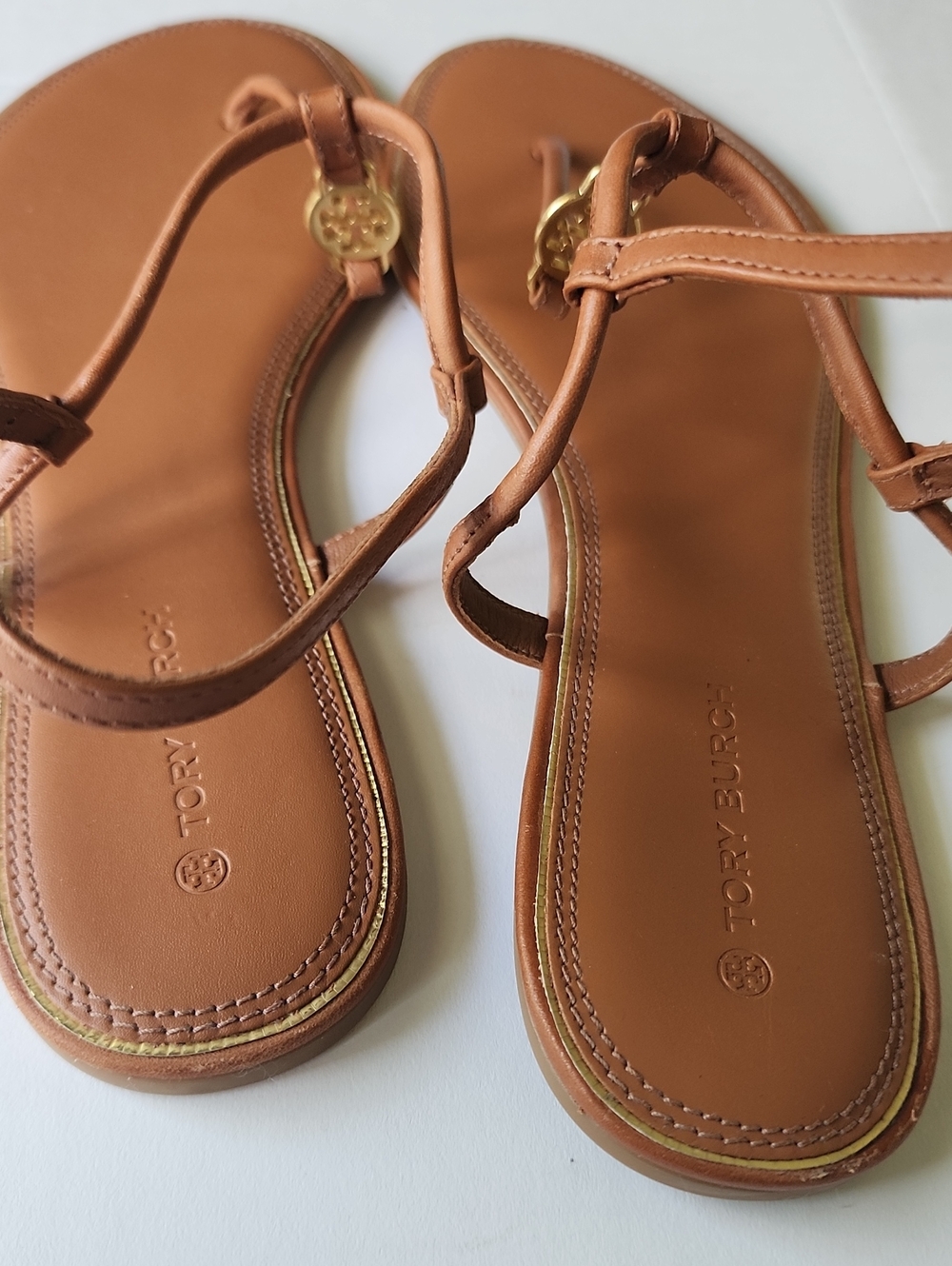 Tory Burch Ambra Emmy T-Strap Flat Sandals, Size 10 - Picture 4 of 9
